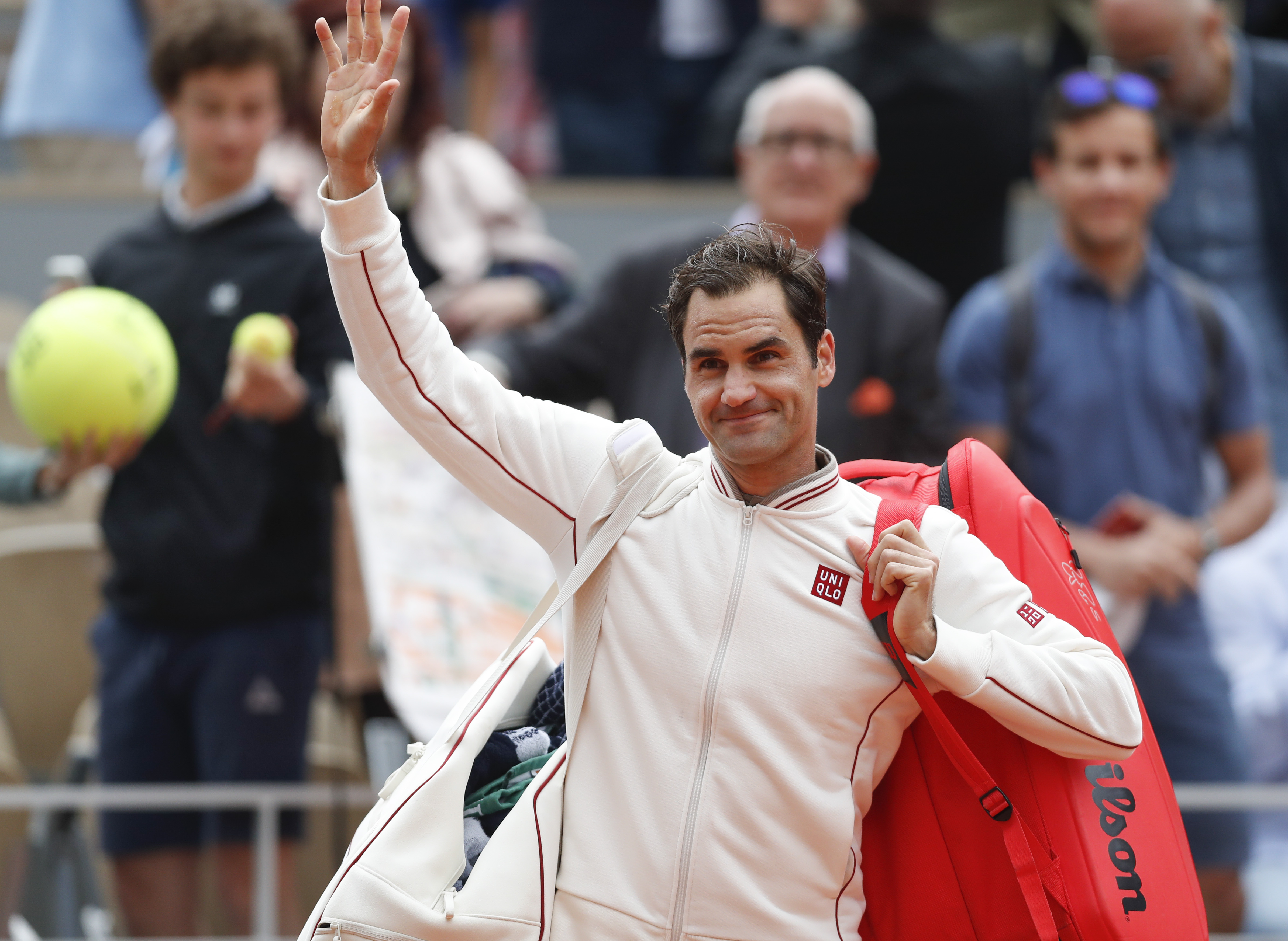 九游体育-费德勒在DWG比赛中战术调整，出色防守引发热议！的简单介绍